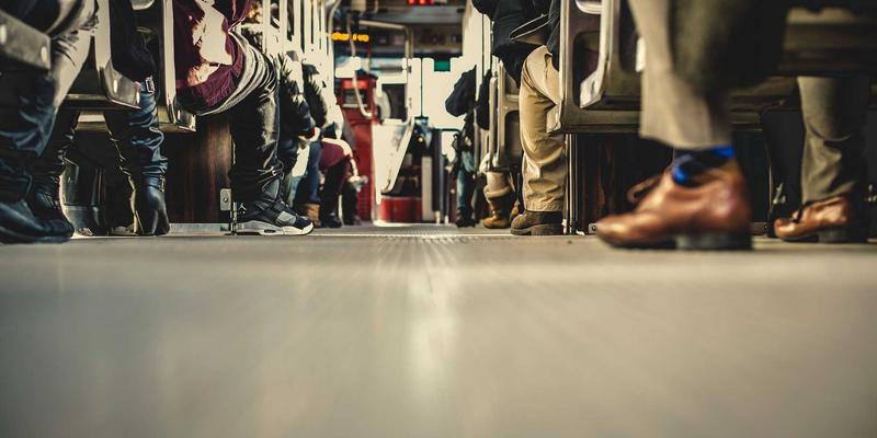 九酒爱29：当赛博朋克美学撞破传统品酒文化的次元壁