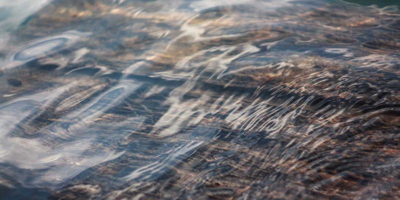 赛博朋克威士忌品鉴：九酒爱沉浸式晚宴的流程设计与感官革命